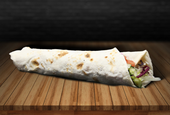 (9) Lahmacun mit Fleisch und Salat